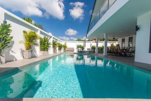 Seaview Pool Villa 3br, Long Beach - Monkey Villa