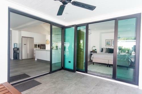 Seaview Pool Villa 3br, Long Beach - Monkey Villa