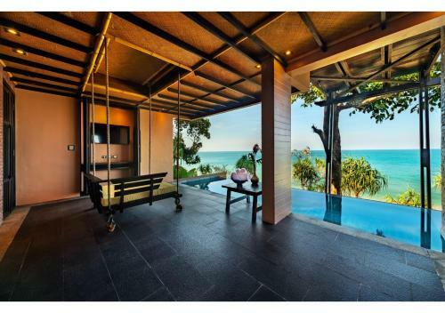 Hotel Nirvana Beach Resort & Spa