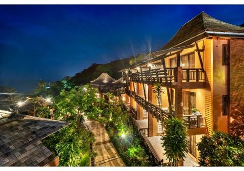 Hotel Nirvana Beach Resort & Spa