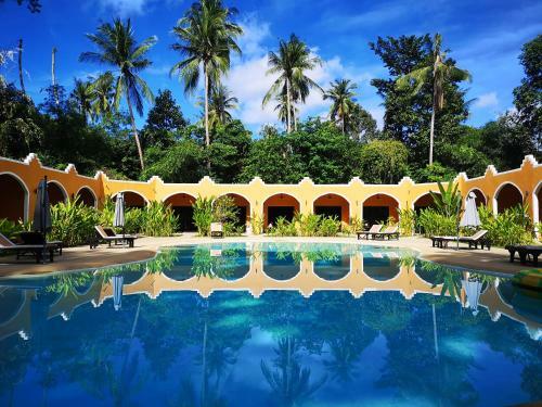 Hotel Hacia Resort