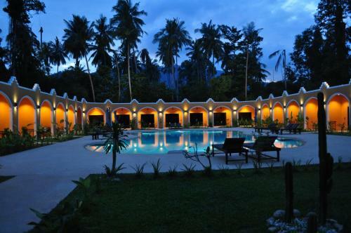 Hotel Hacia Resort