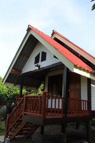 Hotel Lanta Andaleaf Bungalow