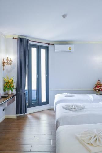 The Maceo Hotel