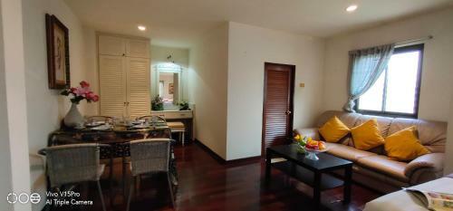 Asiastique Housing Home Studio