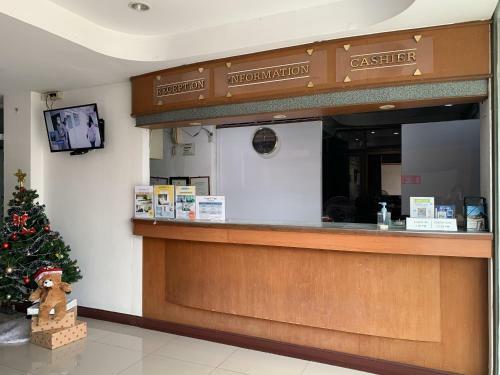 Grand Pl Hotel