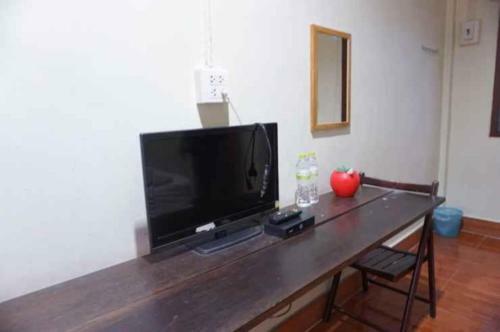 Hostal Baan Rim Nam Resort