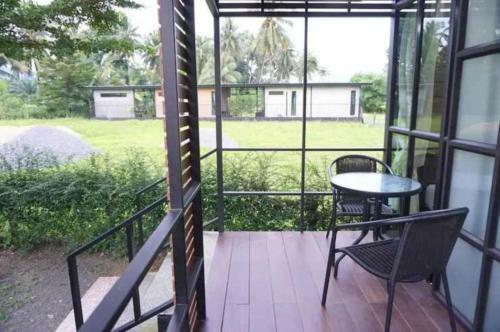Hostal Baan Rim Nam Resort