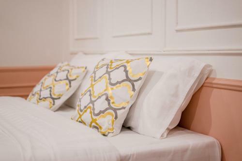 Isara Boutique Hotel And Cafe