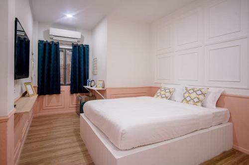 Isara Boutique Hotel And Cafe