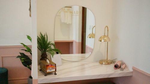 Isara Boutique Hotel And Cafe