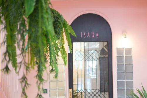 Isara Boutique Hotel And Cafe