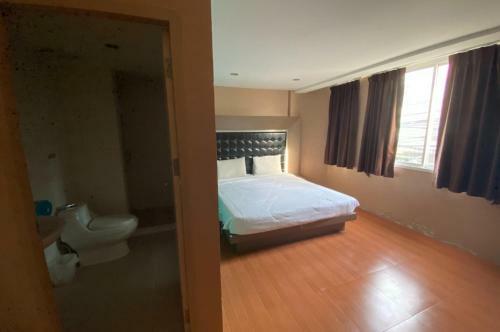 Hotel Oyo 75311 Bed One