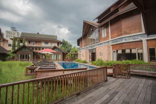 Hotel 100 Islands Resort & Spa