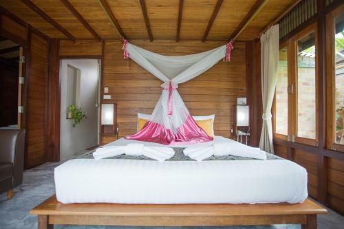 Hotel 100 Islands Resort & Spa