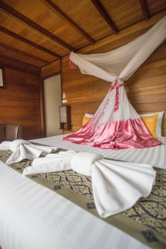 Hotel 100 Islands Resort & Spa