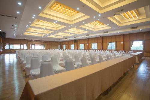 Hotel 100 Islands Resort & Spa