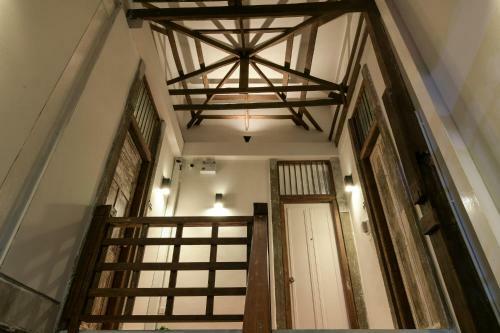 Velawarin Hotel