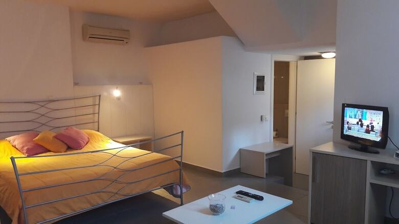 Hotel Nefeli