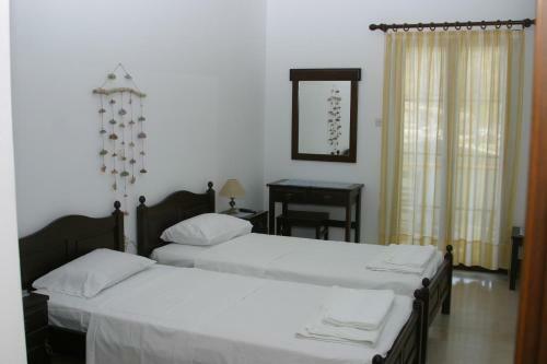 Hostal Lykomides