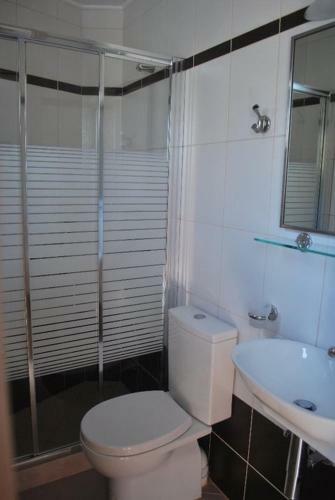 Hostal Lykomides