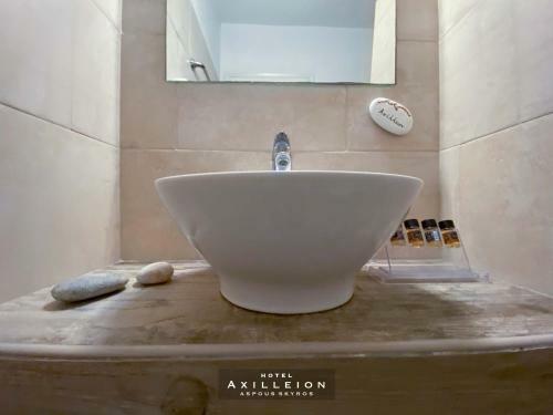 Achilleion Hotel