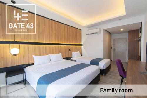 Gate43 Airport Hotel