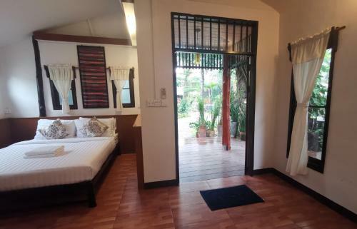 Hotel Lunghe Homestay (?????????????)