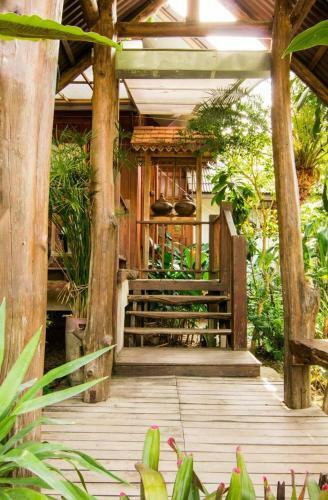 Hotel Lunghe Homestay (?????????????)