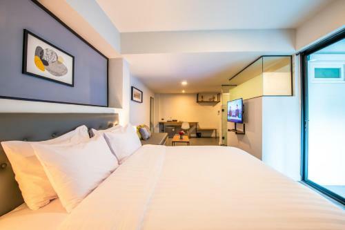 Mayson Place Hotel