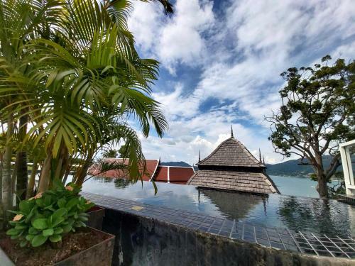 Sea Cave Villa