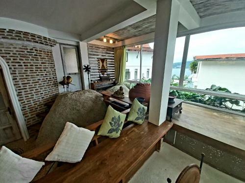 Sea Cave Villa