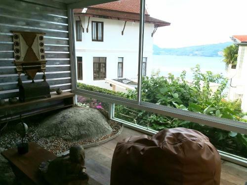 Sea Cave Villa