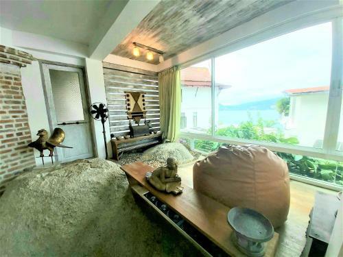 Sea Cave Villa