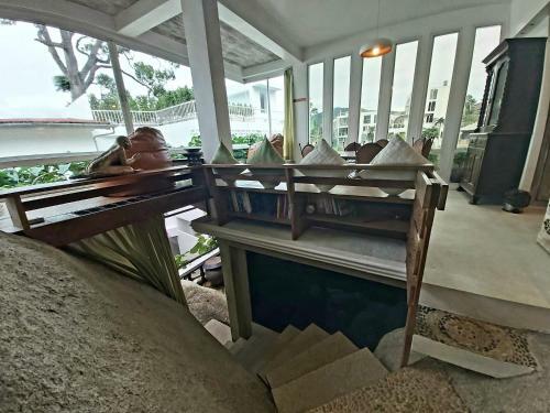 Sea Cave Villa