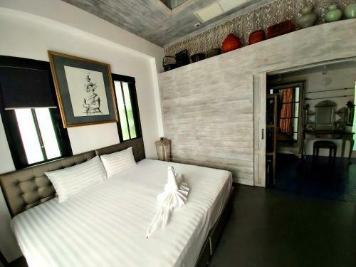 Sea Cave Villa