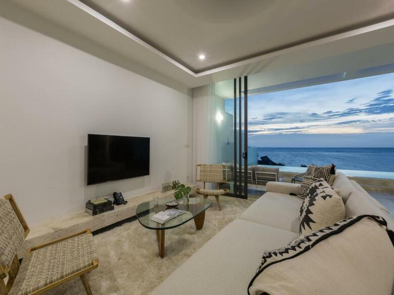 Skye Beach Hotel