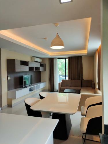 Aparthotel Avatar Suites Hotel