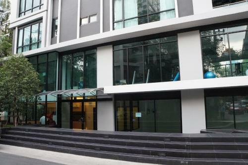 Aparthotel Avatar Suites Hotel