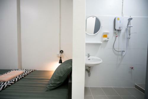 Dhub Hostel Donmueng