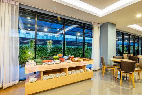 Livotel Hotel Kaset Nawamin Bangkok