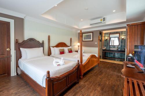 Hotel The Orchid House 153