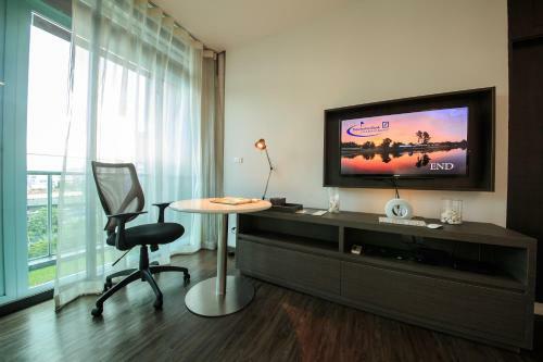 Civic Horizon Hotel & Residence