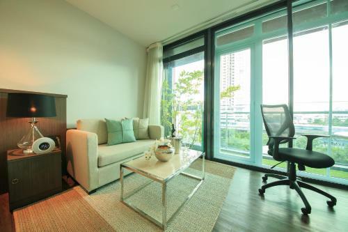 Civic Horizon Hotel & Residence