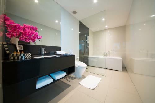 Civic Horizon Hotel & Residence