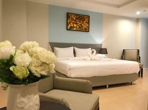Zircon Hotel