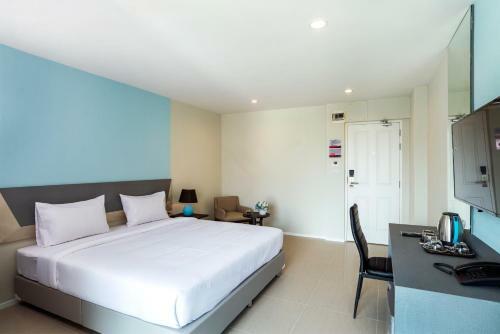 Zircon Hotel