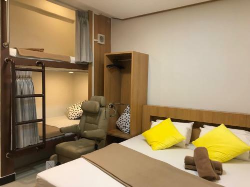 Express Hostel