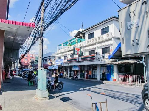 Homey-donmueang Hostel
