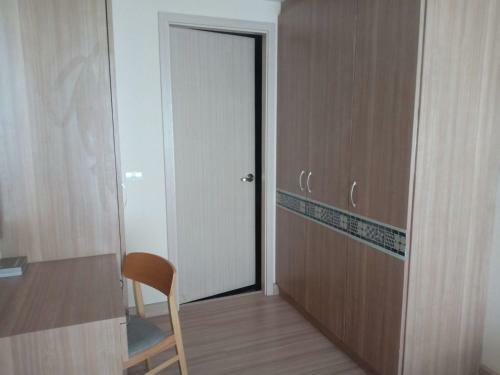 Aparthotel Ten Ekamai Suites By Aspira